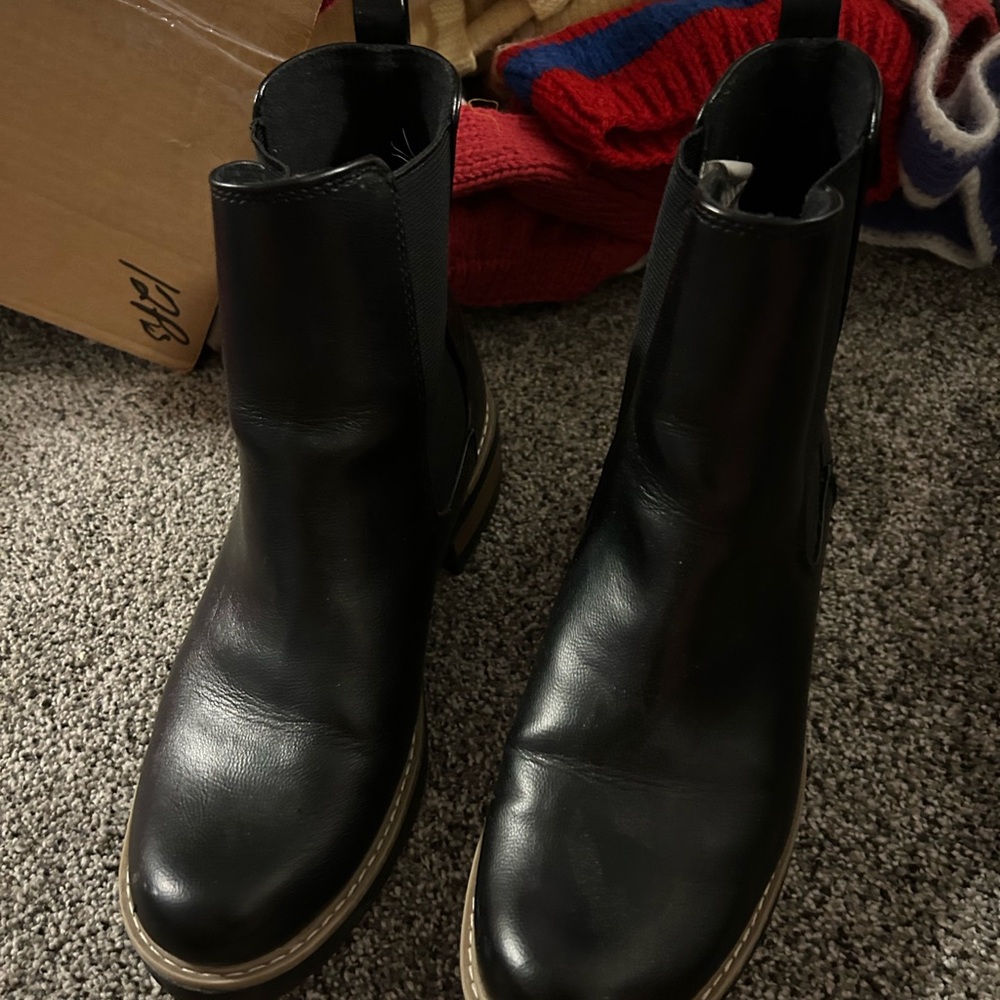 Black boots
